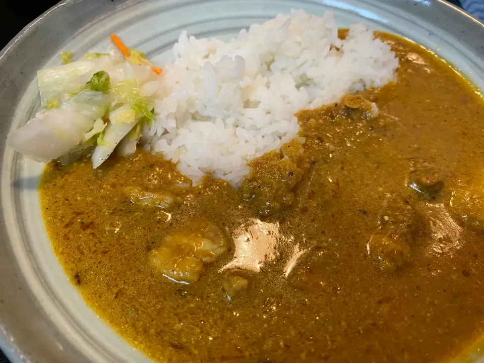 Snapdishの料理写真:豚肉のスパイスカレー🍛|buhizouさん