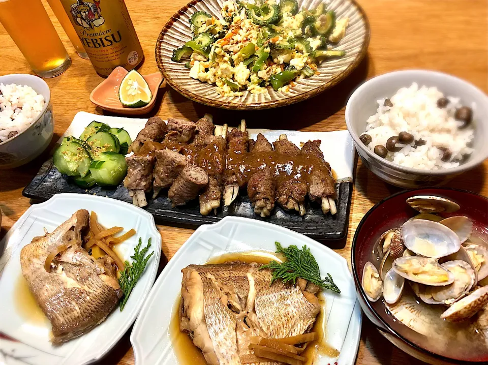 Snapdishの料理写真:むかご飯　鯛の煮付け　牛蒡の牛ロース肉巻き煮　ゴーヤチャンプル　あさり汁|じゅんさんさん