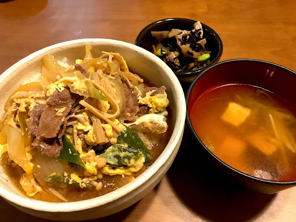 米沢牛で牛とじ丼🐃|ゆっこっこさん