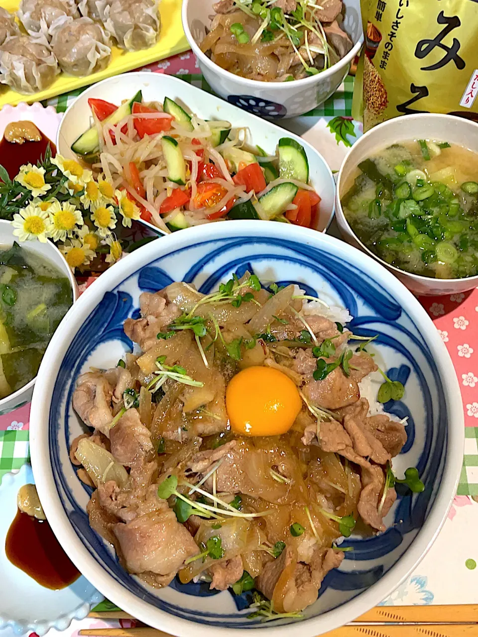 ⭐︎豚玉丼⭐︎料亭の味粒みそを使ったお味噌汁|🌼はなちゃん🌼さん