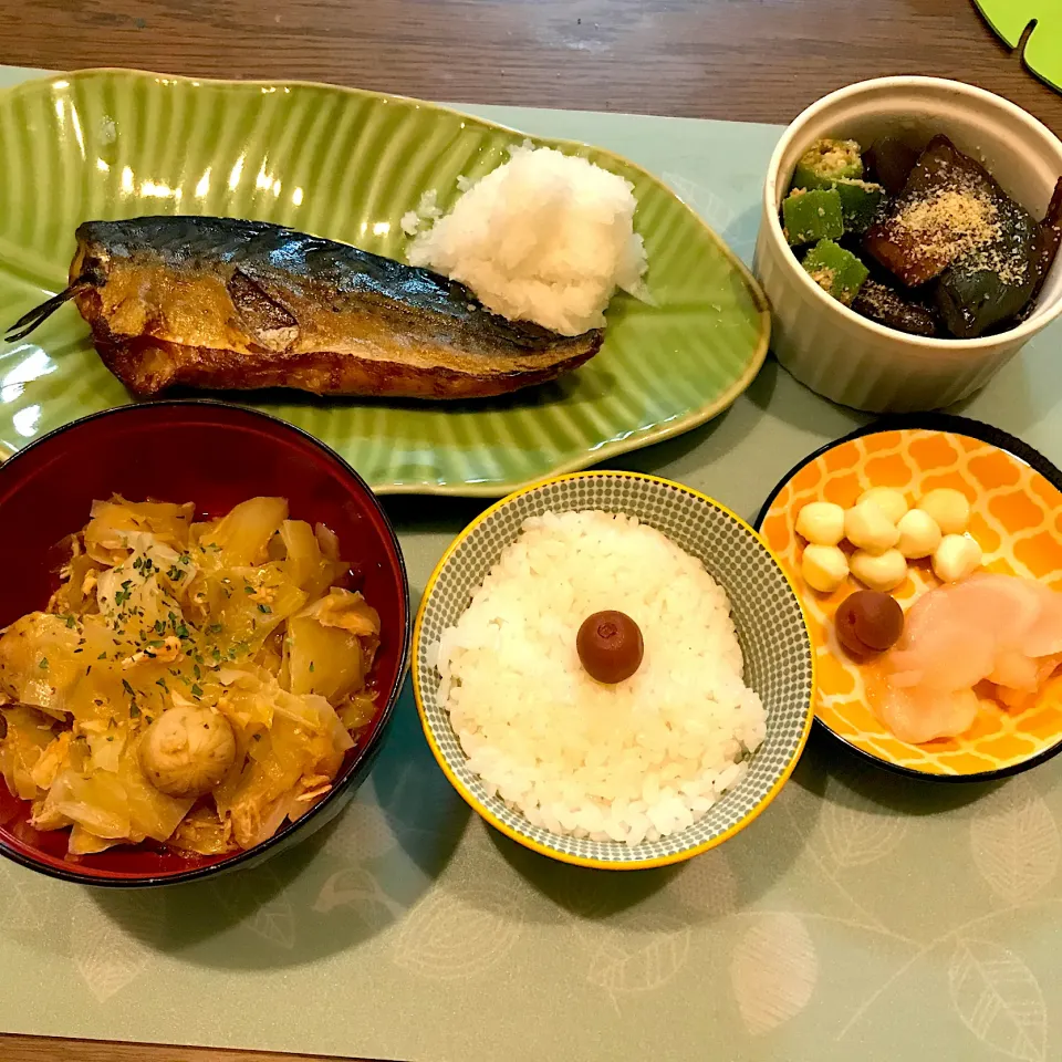 Snapdishの料理写真:塩サバ定食|SERINOさん