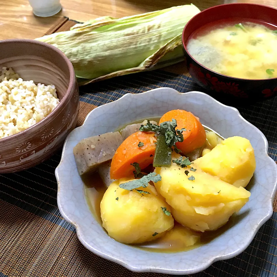 2021/09/13 圧力鍋でじゃがいも煮、玄米ごはん、皮ごとトウモロコシ焼|kykyさん