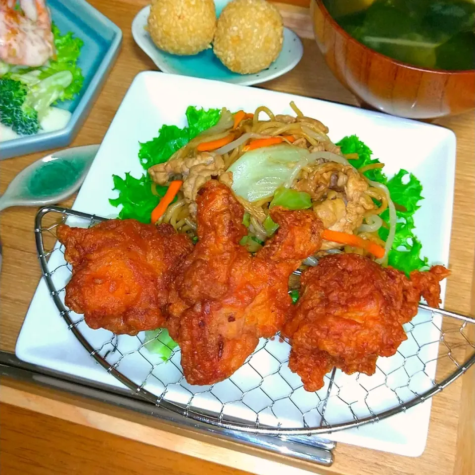 鶏唐揚げ&焼きそば|とししいたけさん