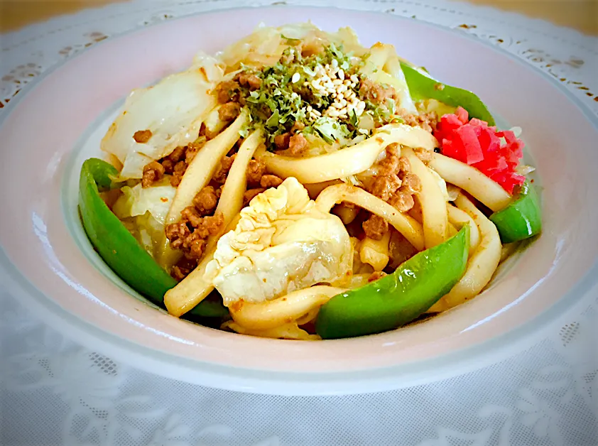 大豆のお肉で
焼うどん|akopeko ◡̈⋆さん