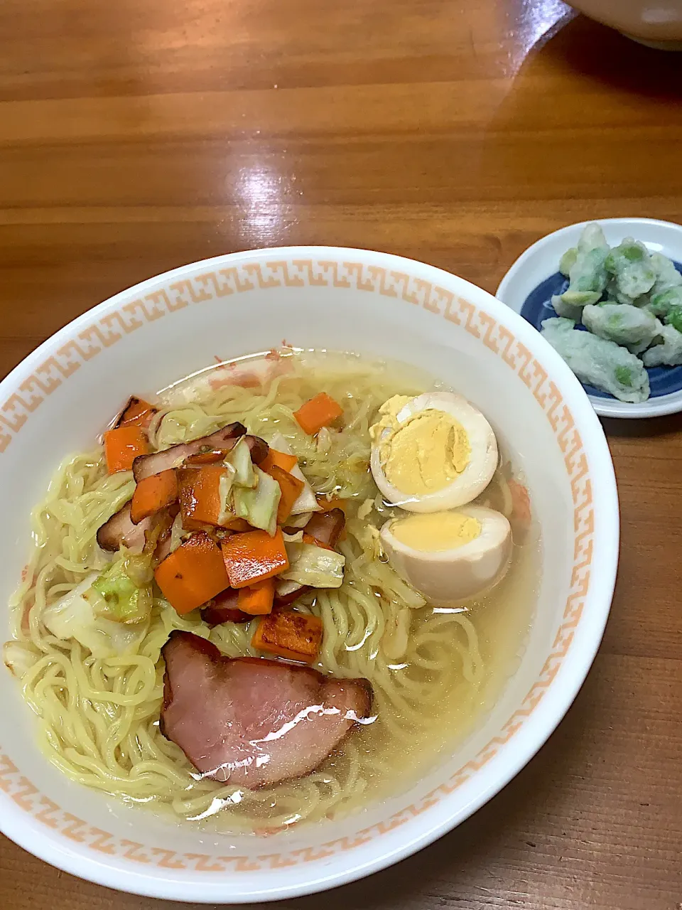 Snapdishの料理写真:塩ラーメン& 枝豆天|Mzkさん