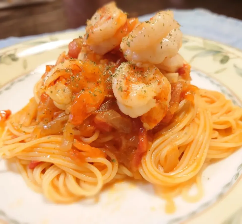 海老のトマトソースパスタ( ´艸｀)|しーPaPaさん