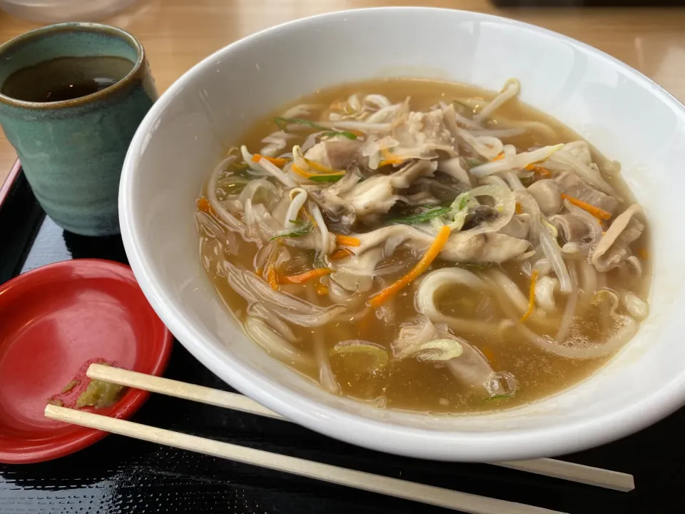 本日の賄い　牛もつと舞茸うどん|ようか✩.*˚さん