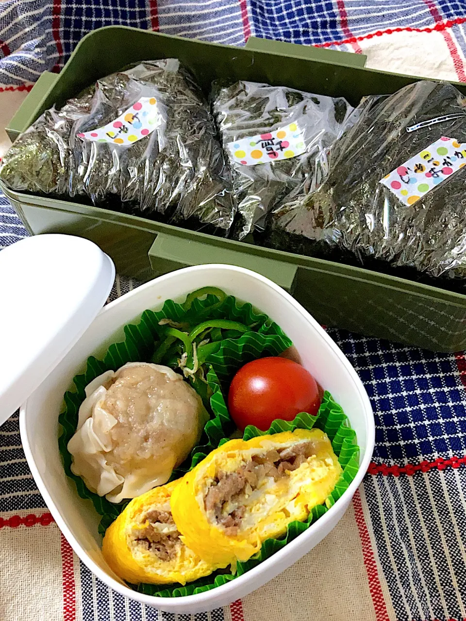 Snapdishの料理写真:おにぎり弁当|SaDaさん