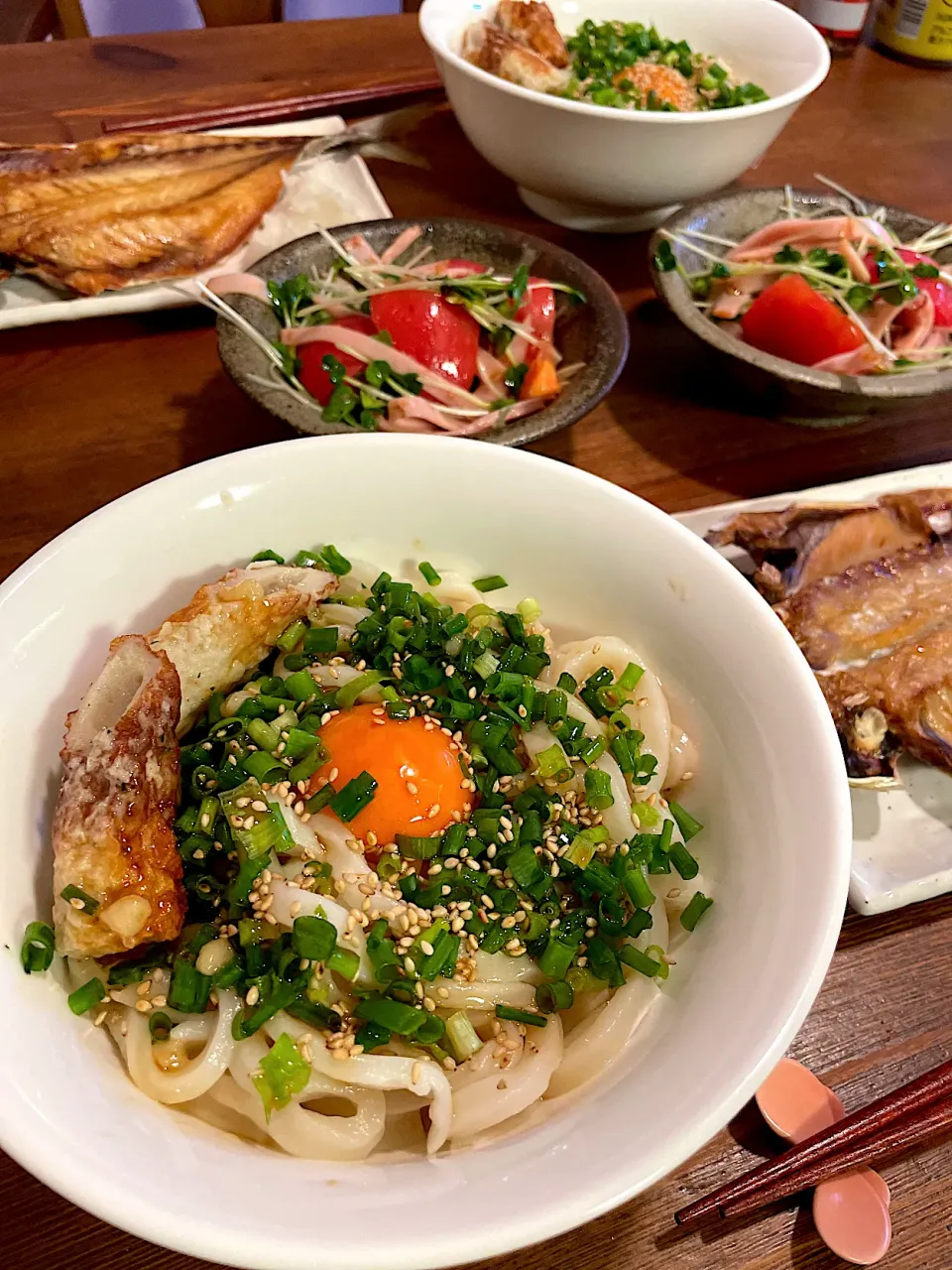 Snapdishの料理写真:油うどん、アジのひらき、トマトとカイワレの和風サラダ|ＭＡＲＵＥ家の食卓さん