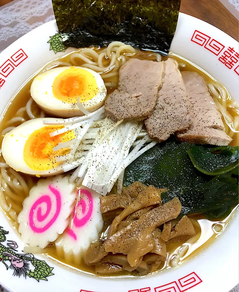 自家製麺で醤油ラーメン|みやちゃんさん