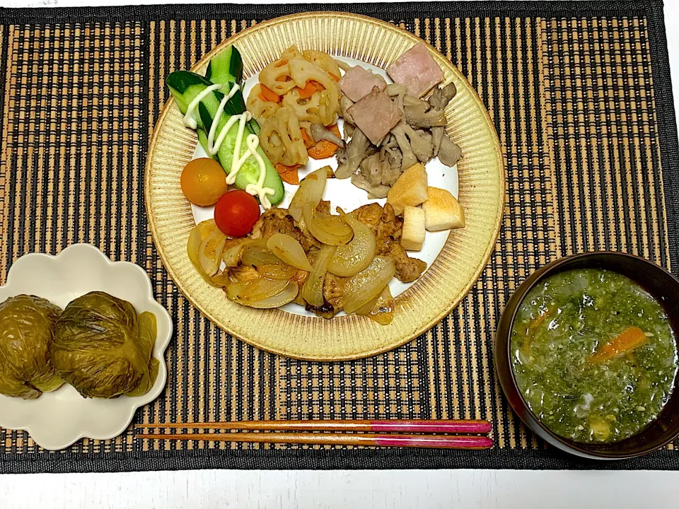 Snapdishの料理写真:鶏肉と玉ねぎソテー　めはしずし風|chanchiiさん