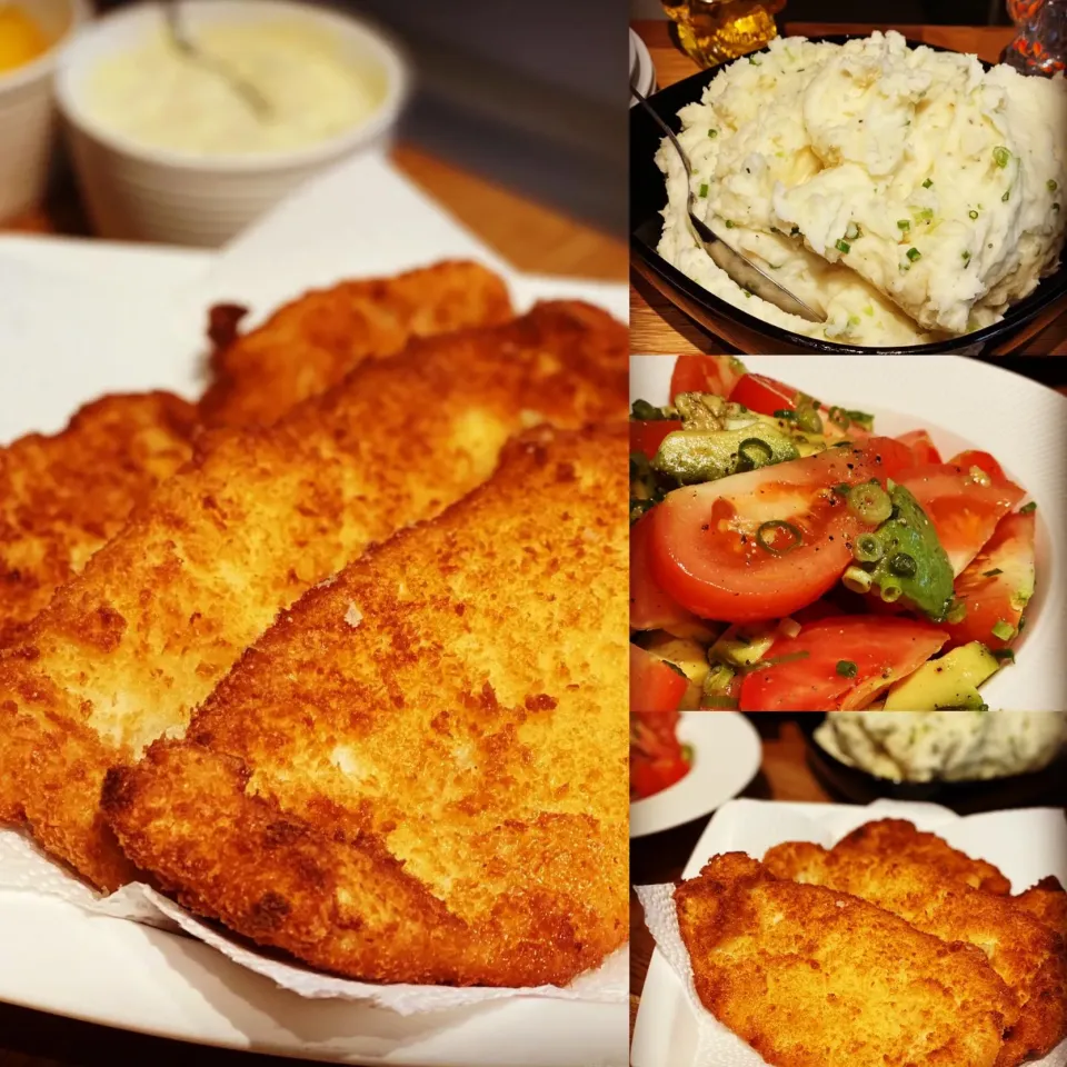 Our Friend Shinobu came for lunch today 
Breaded whole Fish Fillet in Cornmeal & Freshly made Breadcrumbs
With Chive Butter Mash Potatoes, with Avocado & Tomato|Emanuel Hayashiさん