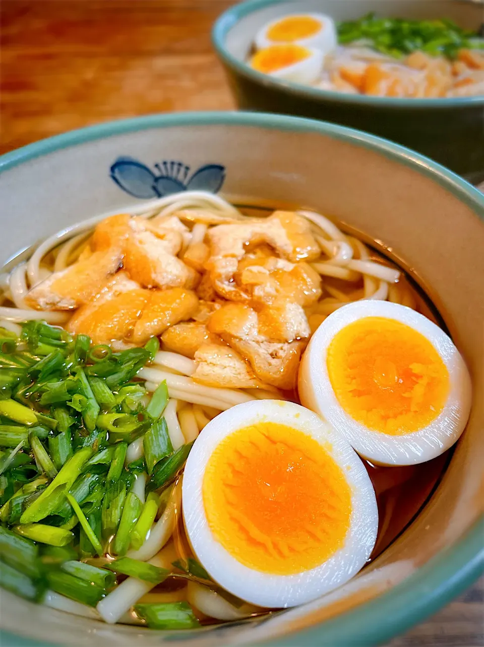 休日のお昼・きつねうどん|akiさん