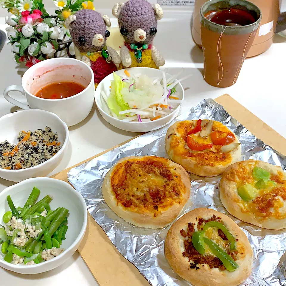 Snapdishの料理写真:晩ご飯ピザ( ´ ▽ ` )|chagashiさん