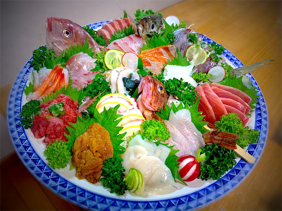 お刺身盛り合わせ 地真鯵 花鯛 地カサゴ姿入り やまひろ Snapdish スナップディッシュ Id Etp9wa