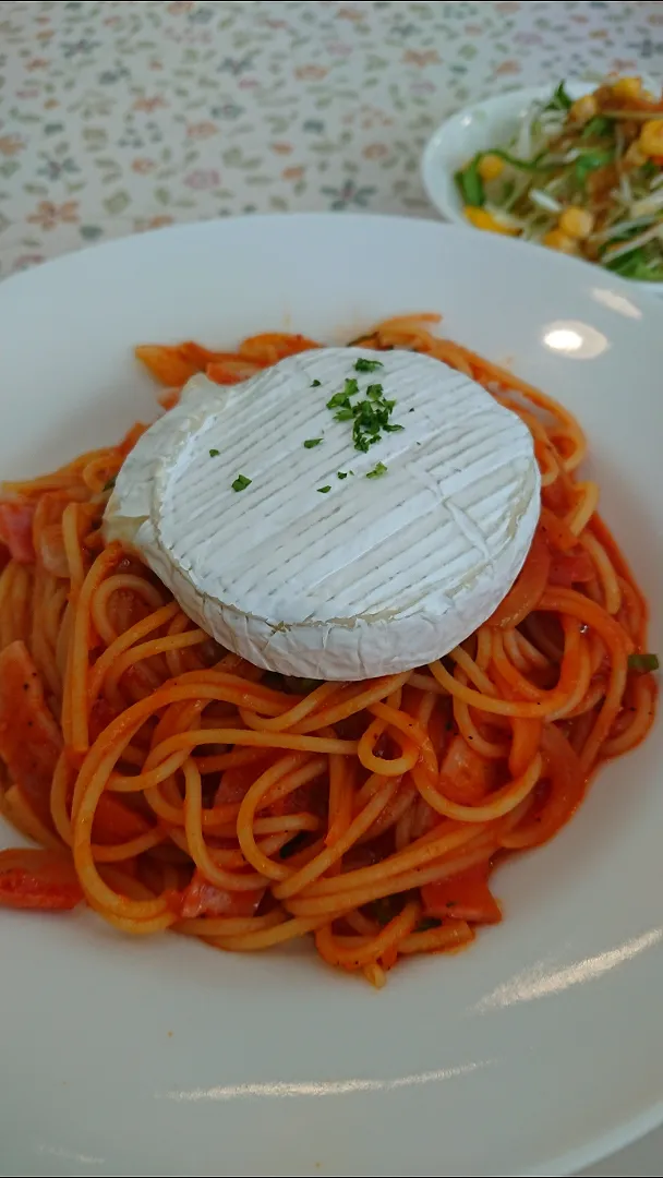 まるごとカマンベールチーズパスタ🍝|ユミさん