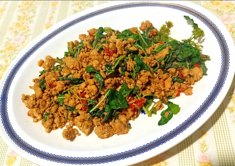 Stir Fried Basil with Minced Pork|🌿Veerapan Mu🌿さん