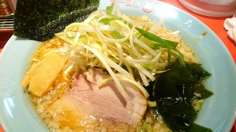 【2021年9月創業】
ラーショ○猫（マルミャー）
ネギラーメン（白）醤油
（味の濃さ：ふつう/
油の量：ふつう/
麺の固さ：ふつう）
@池袋7分
（赤羽から自転車37分）
21204|大脇さん