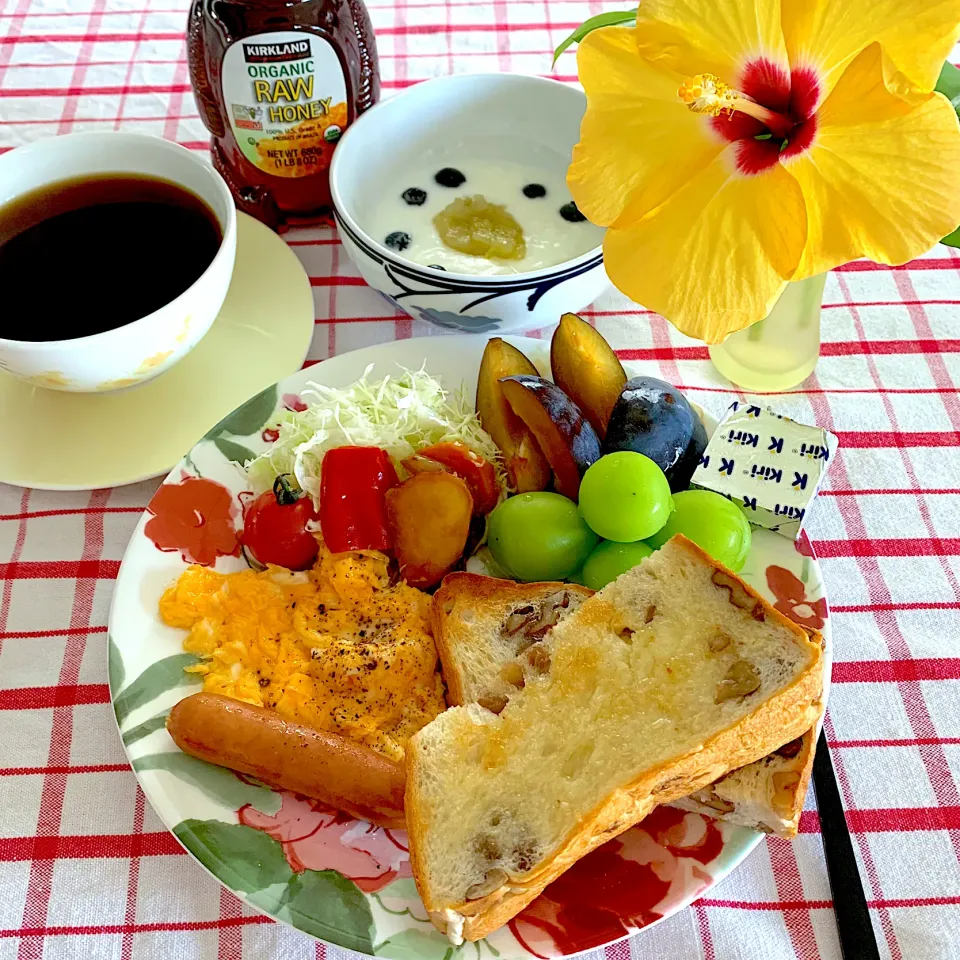 Snapdishの料理写真:🌼花とモーニングプレート🌼|あっちゃんさん