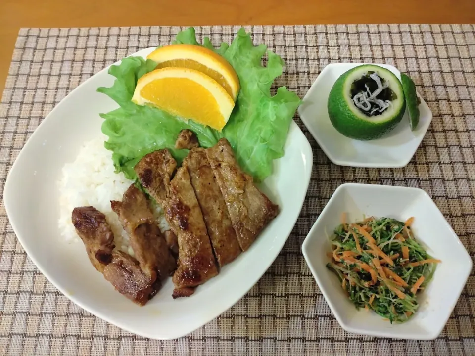 ☆トンテキ丼
☆まぶき菜のゴマ和え
☆かぼす酢の物|chikakoさん