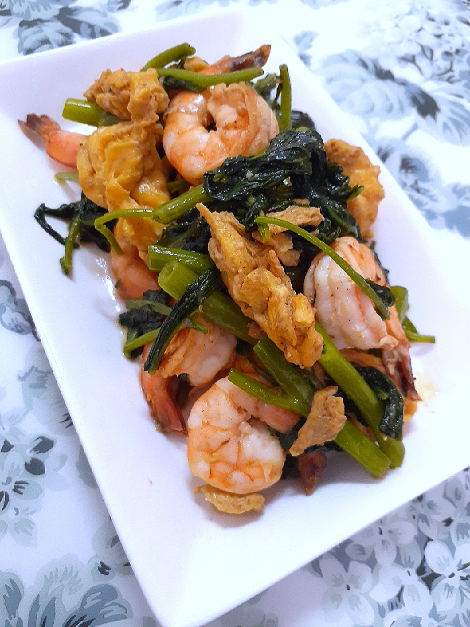 🔷空芯菜と🦐海老のウーシャンフェン(五香粉)炒め🔷