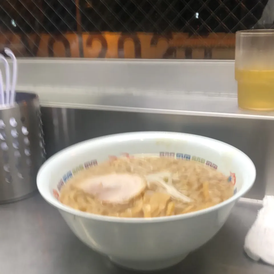 Snapdishの料理写真:ラ、ラ、ラ、ラーメン　#ホープ軒|Hajime Sakaiさん