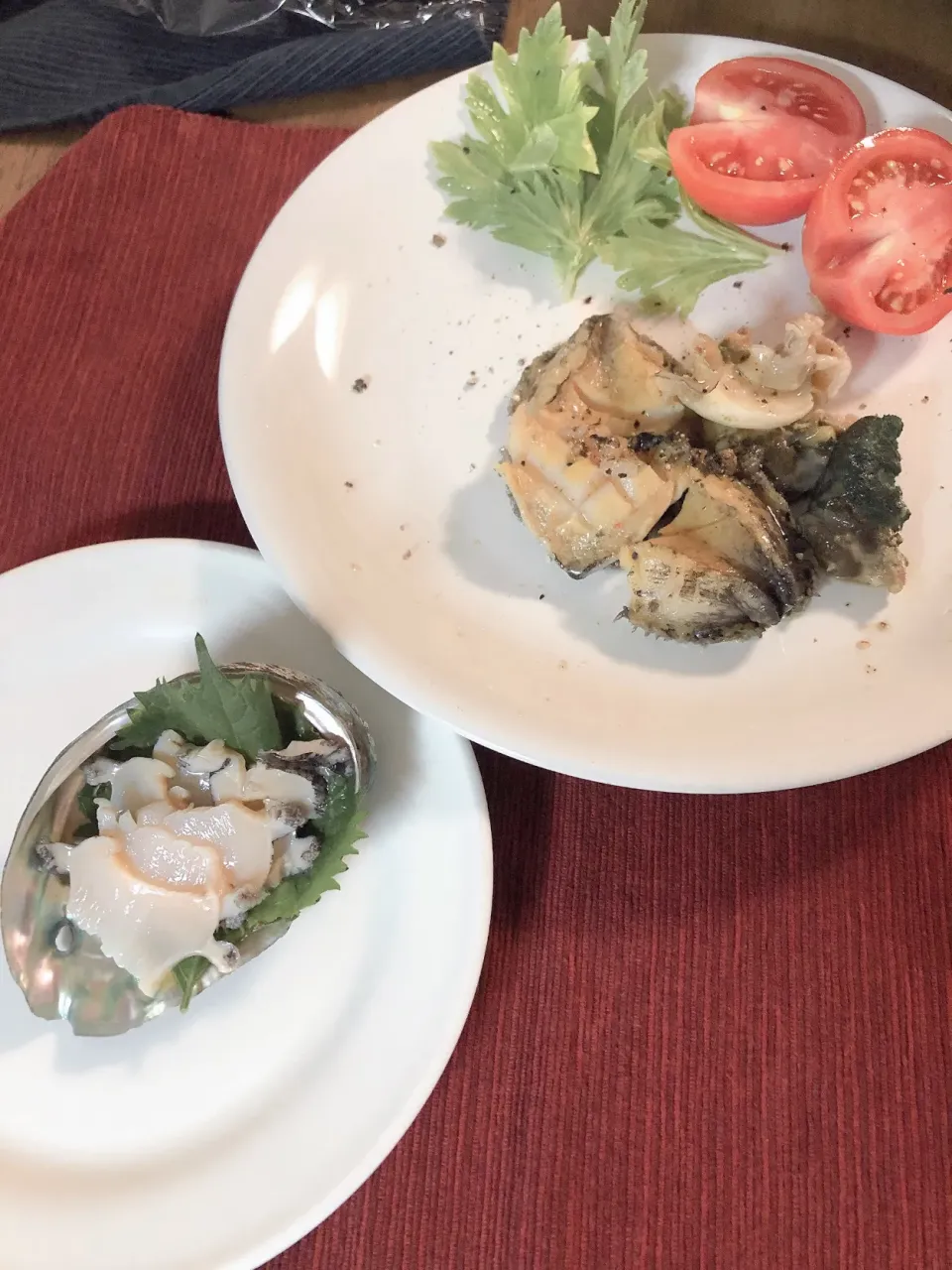 Snapdishの料理写真:あわびの刺身とステーキ|mayuyuさん