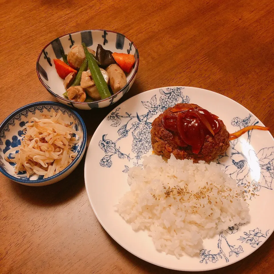 Snapdishの料理写真:ハンバーグ定食|薫子さん