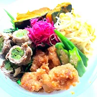 Snapdishの料理写真:唐揚げ弁当|bento-さん