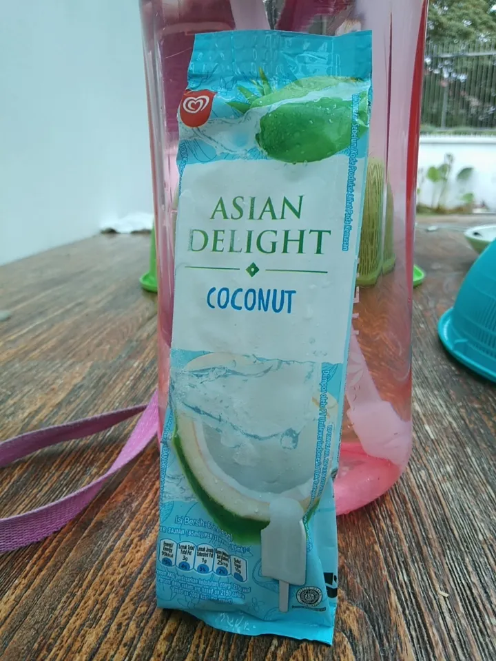 Snapdishの料理写真:Wall's Asian Delight Coconut Ice Cream|Oka Budiさん