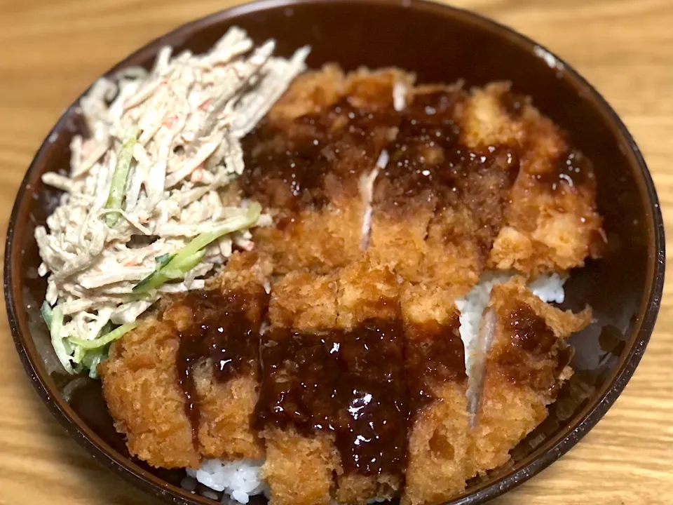 ☆デミカツ丼|まぁたんさん