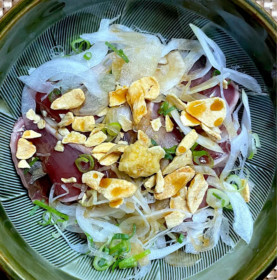 鰹のたたき丼|すくらんぶるえっぐさん