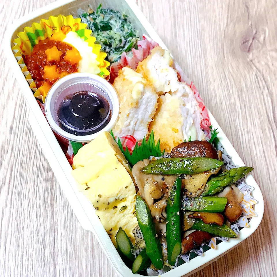 Snapdishの料理写真:ササミチーズカツ弁当|ゆかちんさん