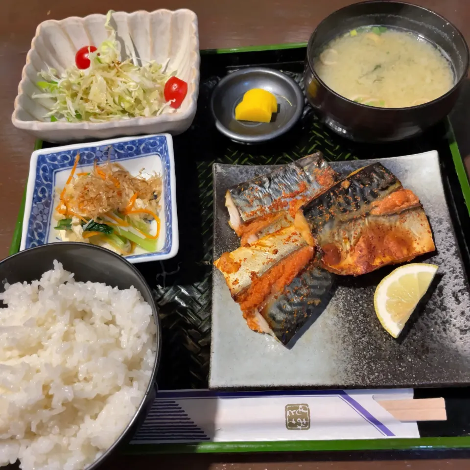 Snapdishの料理写真:塩さば定食|T. Wonderさん