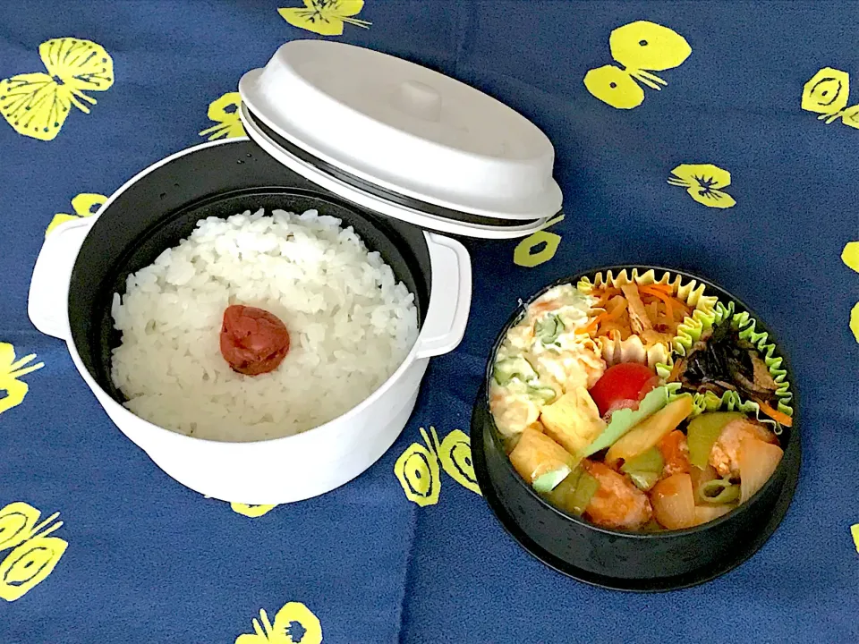 Snapdishの料理写真:肉団子の甘酢炒め弁当|703さん