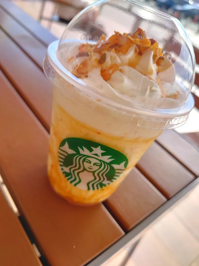 Snapdishの料理写真:❇️starbucks　YAKIIMOフラペチーノ|☆Chieco☆さん