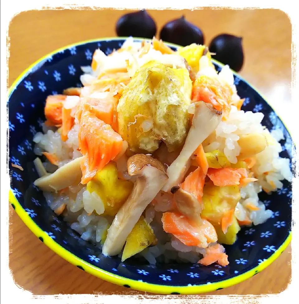 🌰甘塩鮭とエリンギの栗ご飯🌰|ひとみんΨ(*´∀｀)Ψさん