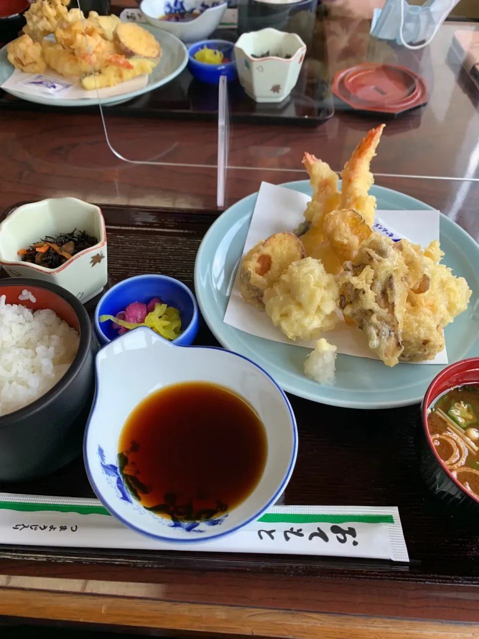 水泳の後の仲間とのランチ1100円|tamemitiさん