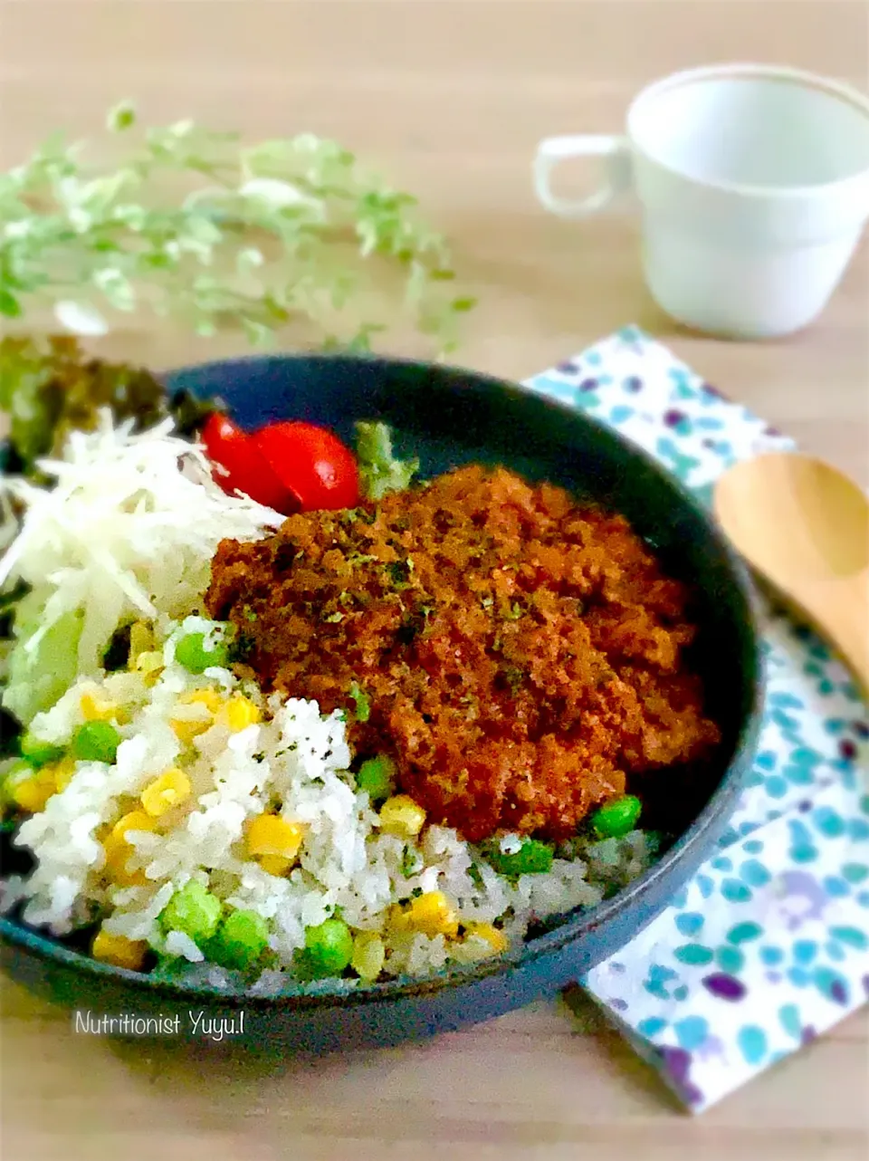 ゆーこどんさんの料理 夏野菜のドライカレー　牛ひき肉のトマト&スパイスカレープレート|ゆーこどんさん