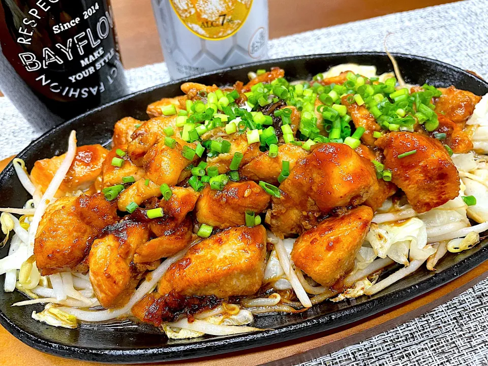 醤油麹漬けの鶏ニンニク焼き🧄🐓|みほままこさん