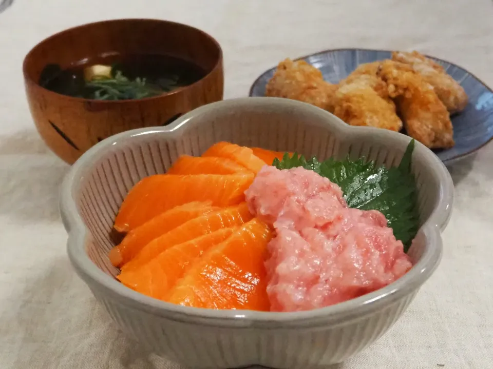 サーモンとマグロのたたき丼|Yuriさん