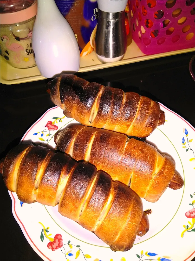 sausage rolls|June Kathokiさん