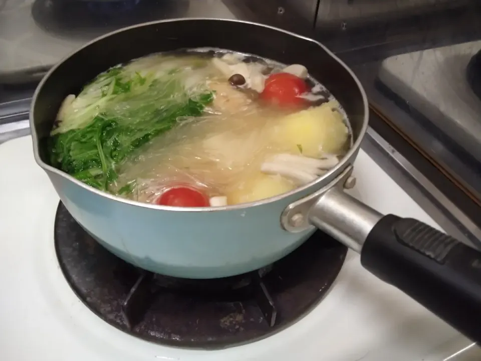 鍋、始めました🍲|にんにくと唐辛子が特に好き❤️(元シャリマー)さん