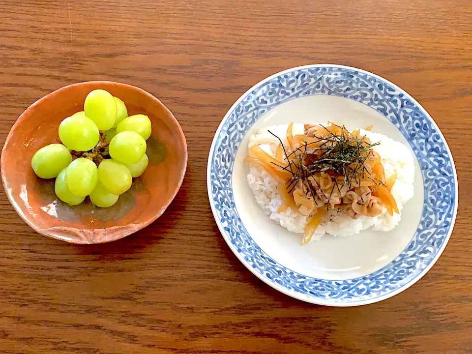 豚丼🍇今日の昼食20210925|rococoさん