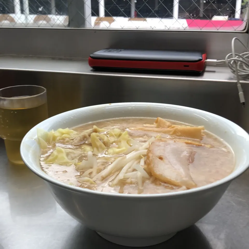 Snapdishの料理写真:ワンタンメン　　＃ホープ軒|Hajime Sakaiさん