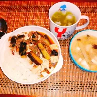 Snapdishの料理写真:麻婆茄子(豆腐入り)
味噌汁|Mayumiさん