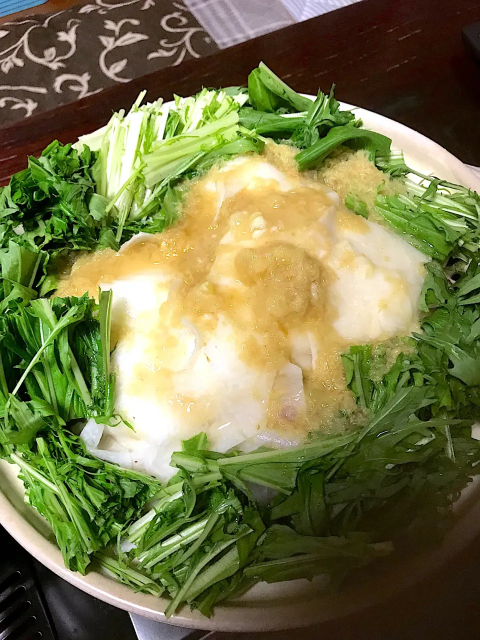 今期、初のお鍋は頂き物の大根と水菜ではりはり鍋!!ニンニクと生姜たっぷりスープで😆|ちーさん