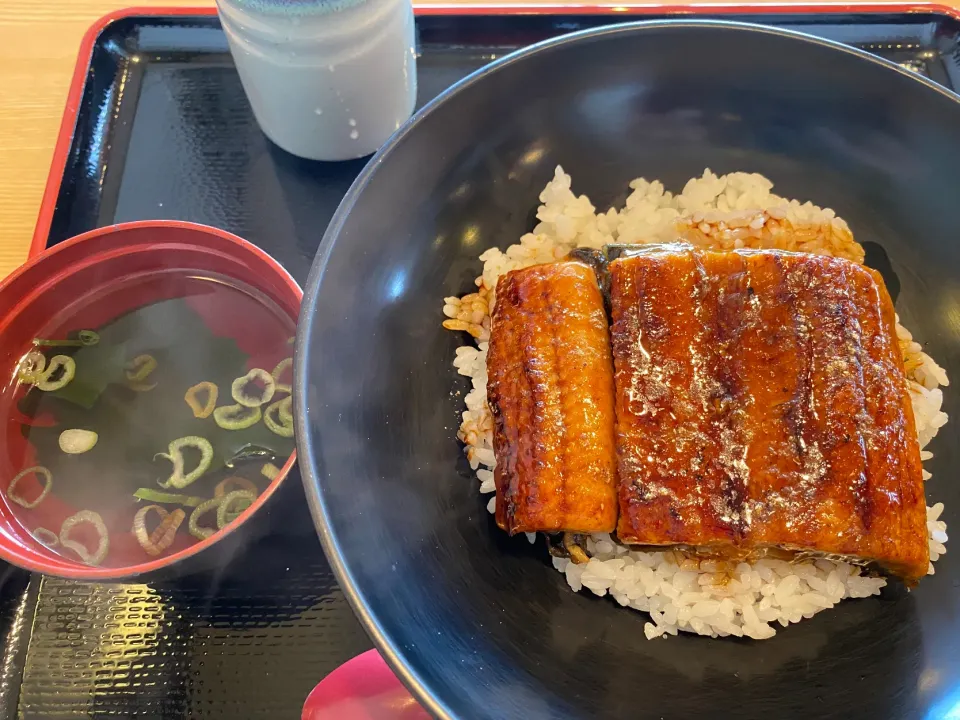 賄いごはん　鰻丼|ようか✩.*˚さん