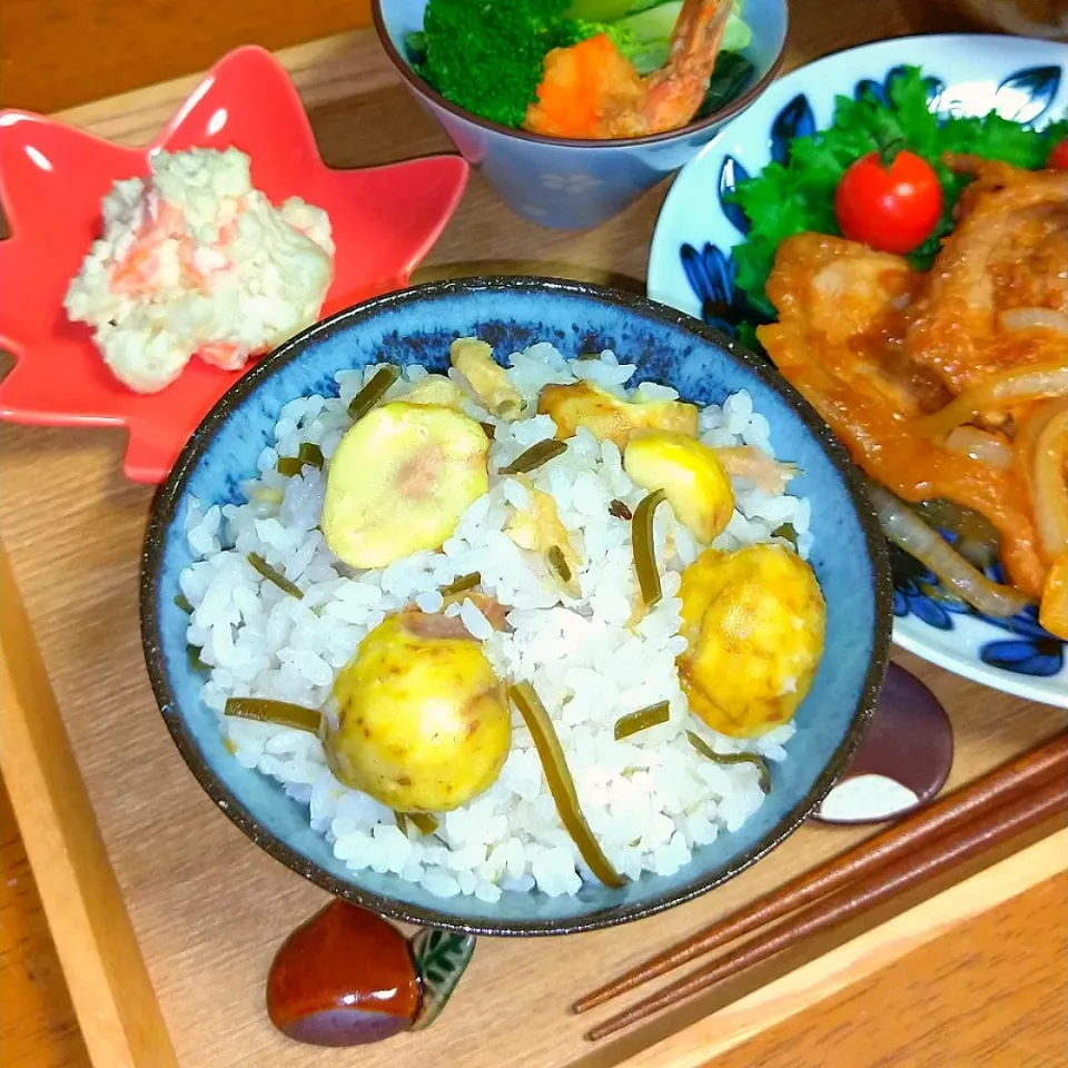 栗ご飯🌰|とししいたけさん