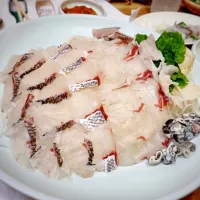 Snapdishの料理写真:マダイ刺身 ♡♡ (참돔 회,  red snapper sasimi)
thanks japan!!♡|Kooさん